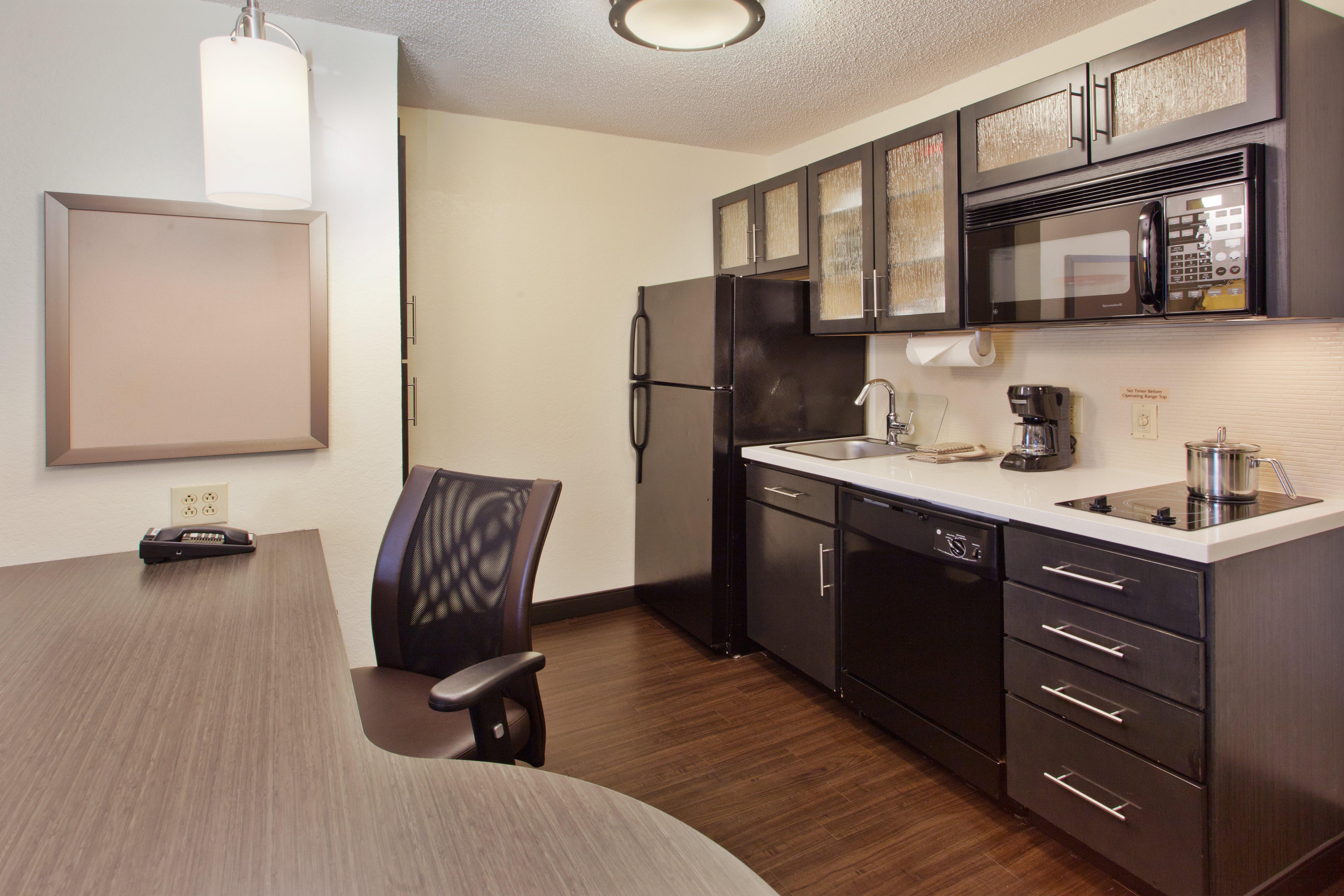 Sonesta Simply Suites Knoxville Bagian luar foto
